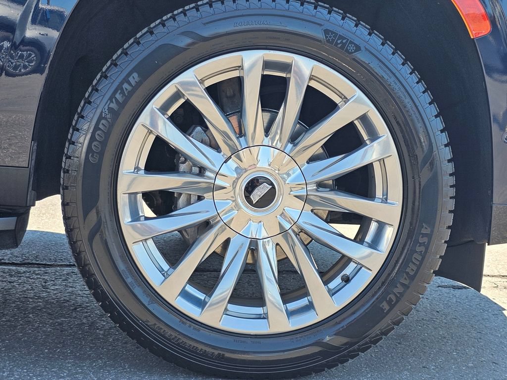 Certified 2021 Cadillac Escalade Premium Luxury AWD/4WD image 16