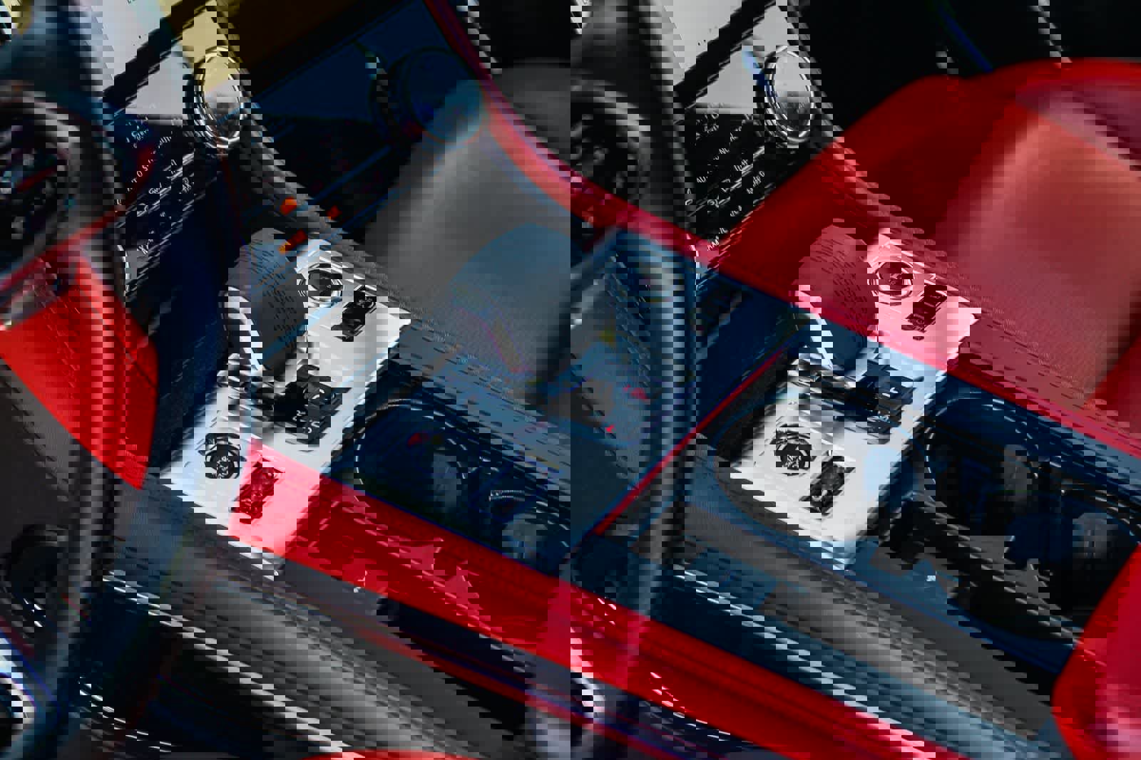 Used 2023 Jaguar F-PACE R-Dynamic S image 20