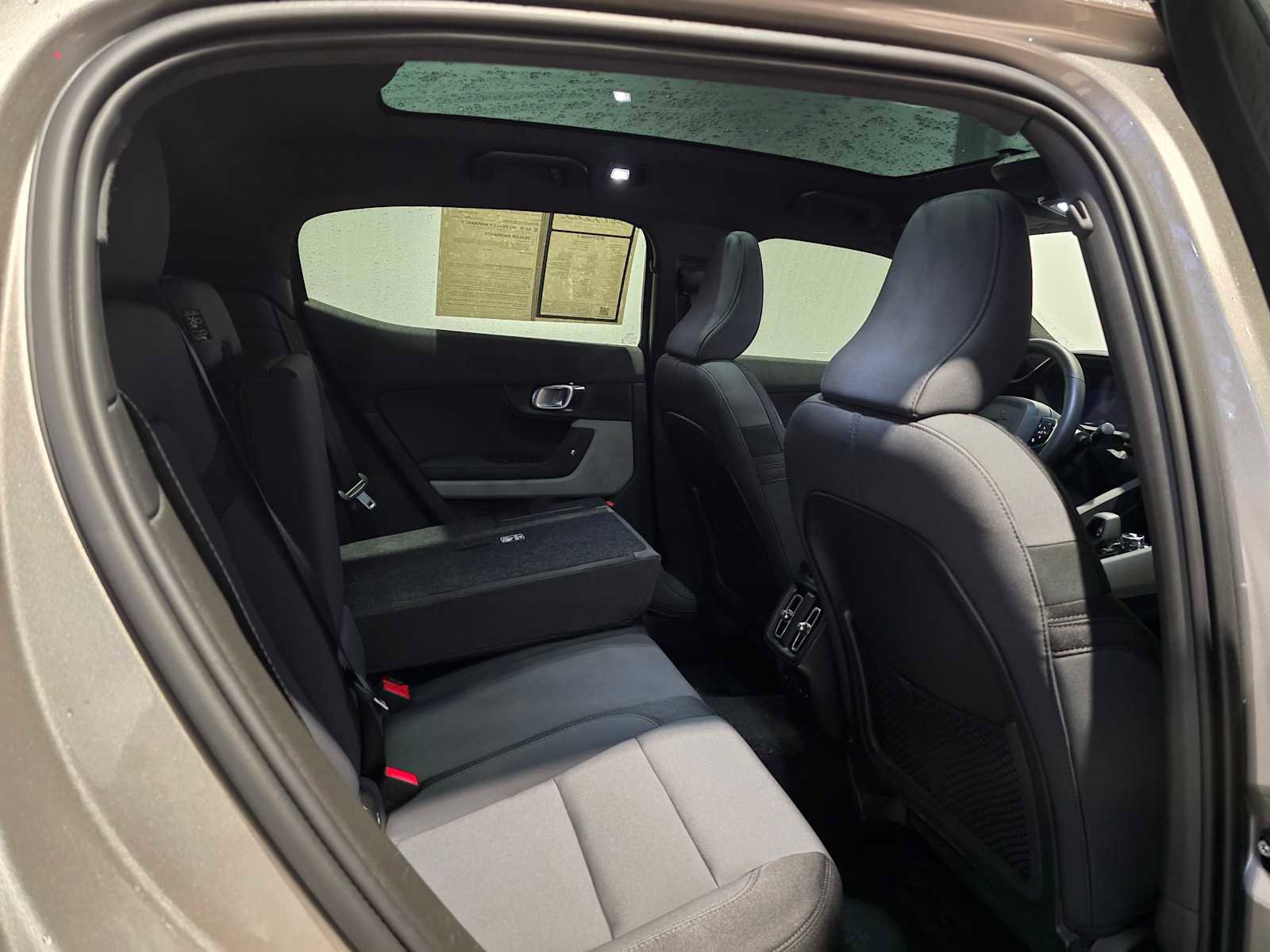 Used 2022 Polestar Polestar 2 w/ Plus Package image 17