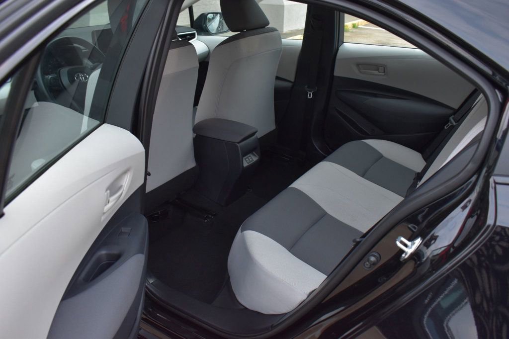 Used 2025 Toyota Corolla LE image 22