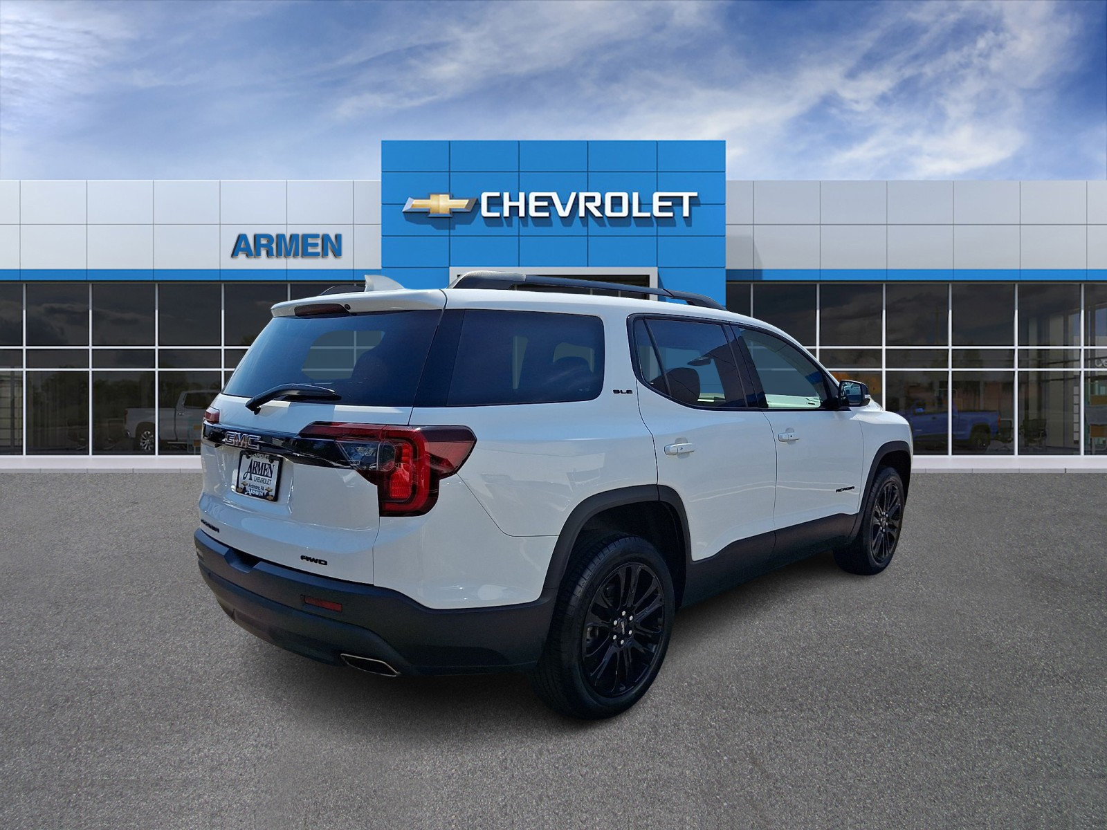 Certified 2023 GMC Acadia SLE w/ Driver Convenience Package AWD/4WD image 5