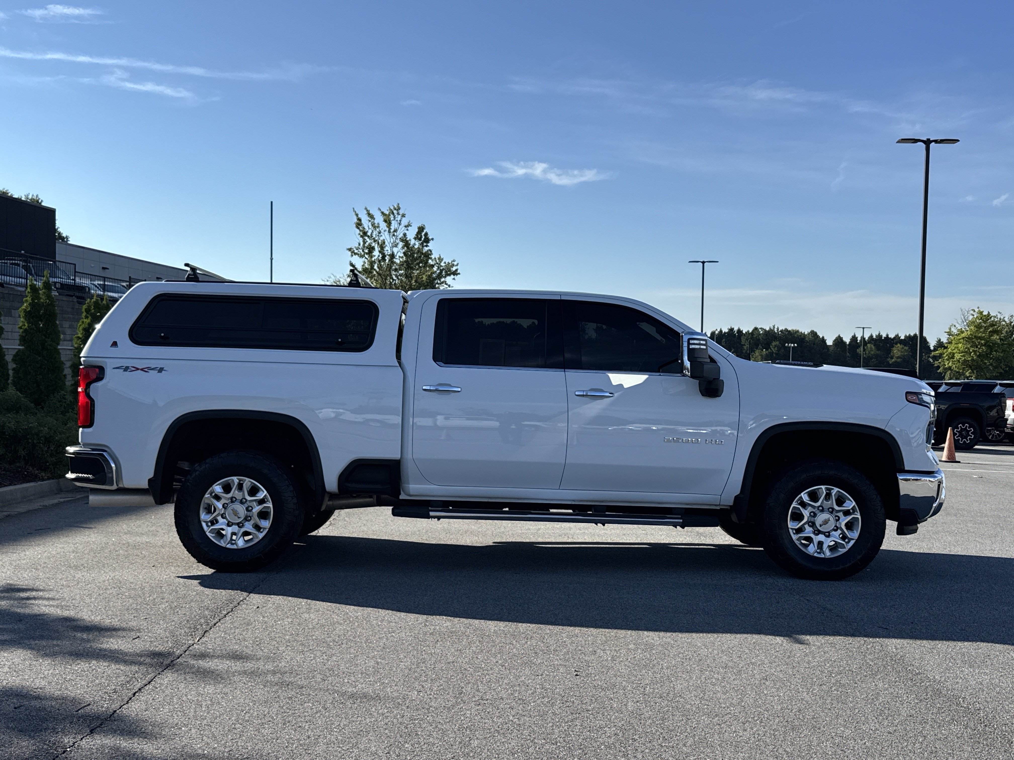 Used 2024 Chevrolet Silverado 2500 LTZ AWD/4WD image 11