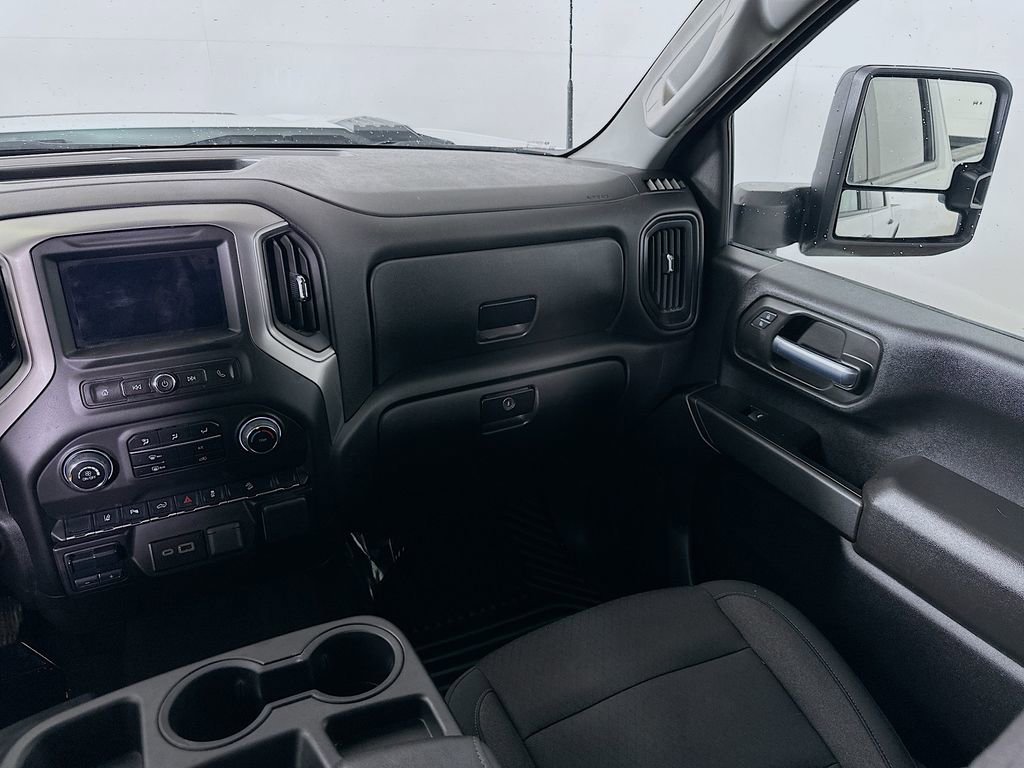 Used 2025 Chevrolet Silverado 2500 Custom w/ Custom Value Package image 19