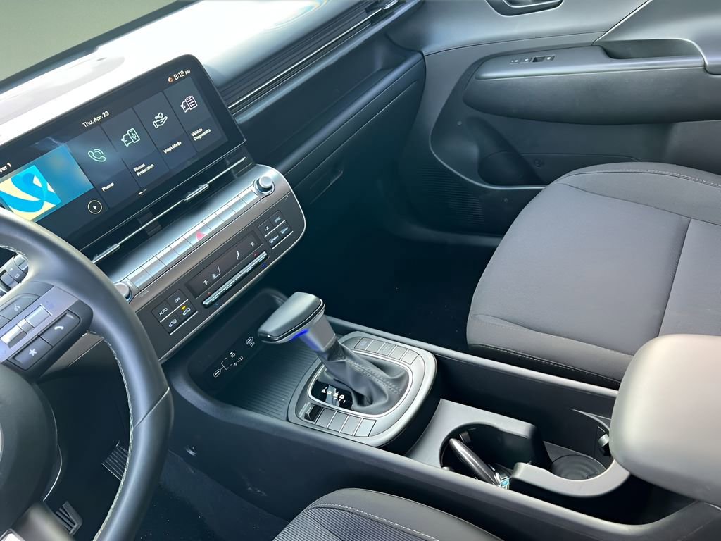 Used 2025 Hyundai Kona SEL FWD image 13