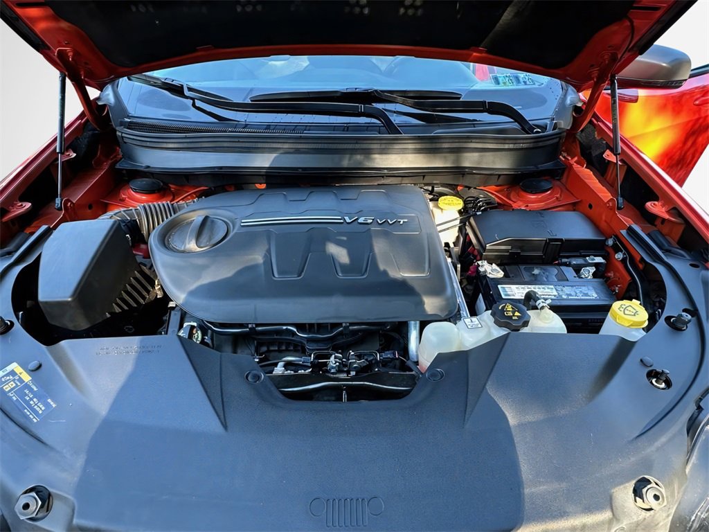 Certified 2021 Jeep Cherokee Trailhawk w/ Sun, Sound & Nav Group image 32