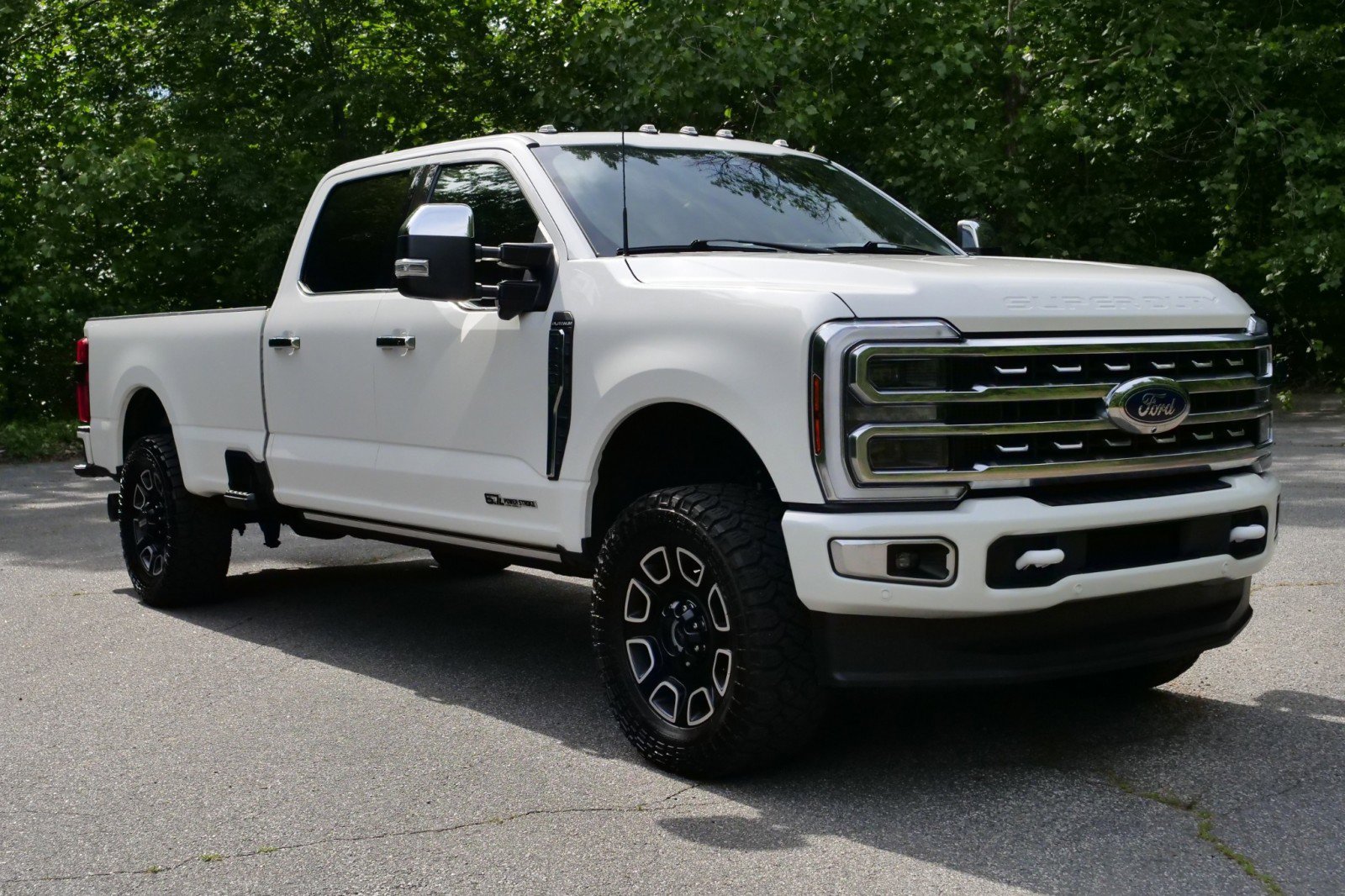 Used 2024 Ford F250 Platinum AWD/4WD image 4