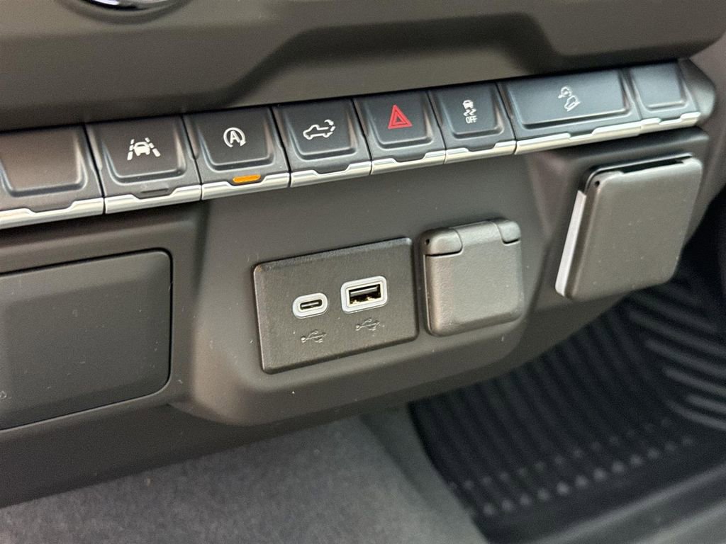Used 2025 Chevrolet Silverado 1500 Custom Trail Boss image 34