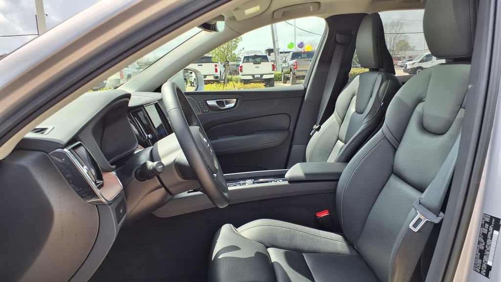 Certified 2023 Volvo XC60 B5 Ultimate w/ Climate Package FWD image 15