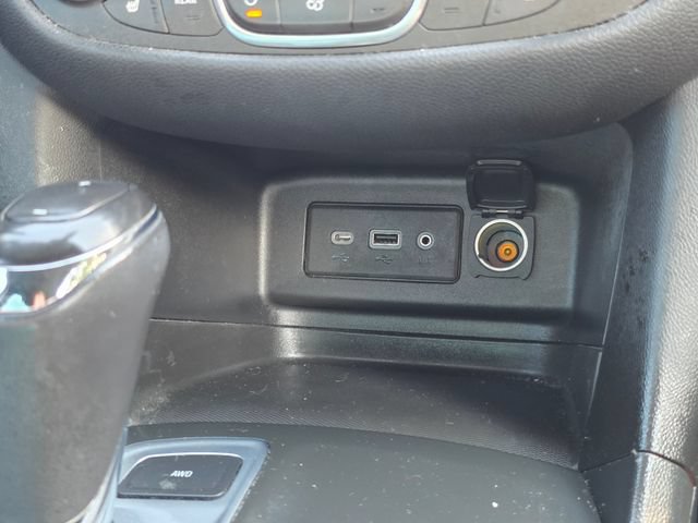 Used 2019 Chevrolet Equinox LT AWD/4WD image 28