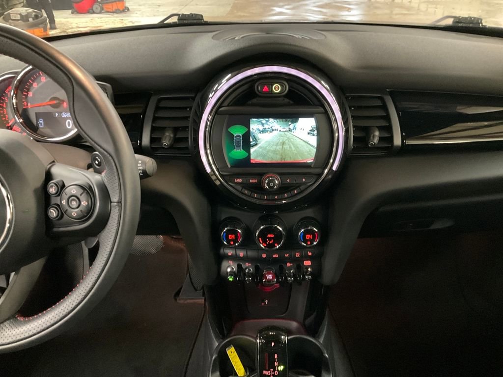 Used 2021 MINI Cooper S w/ Driver Assistance Package image 18