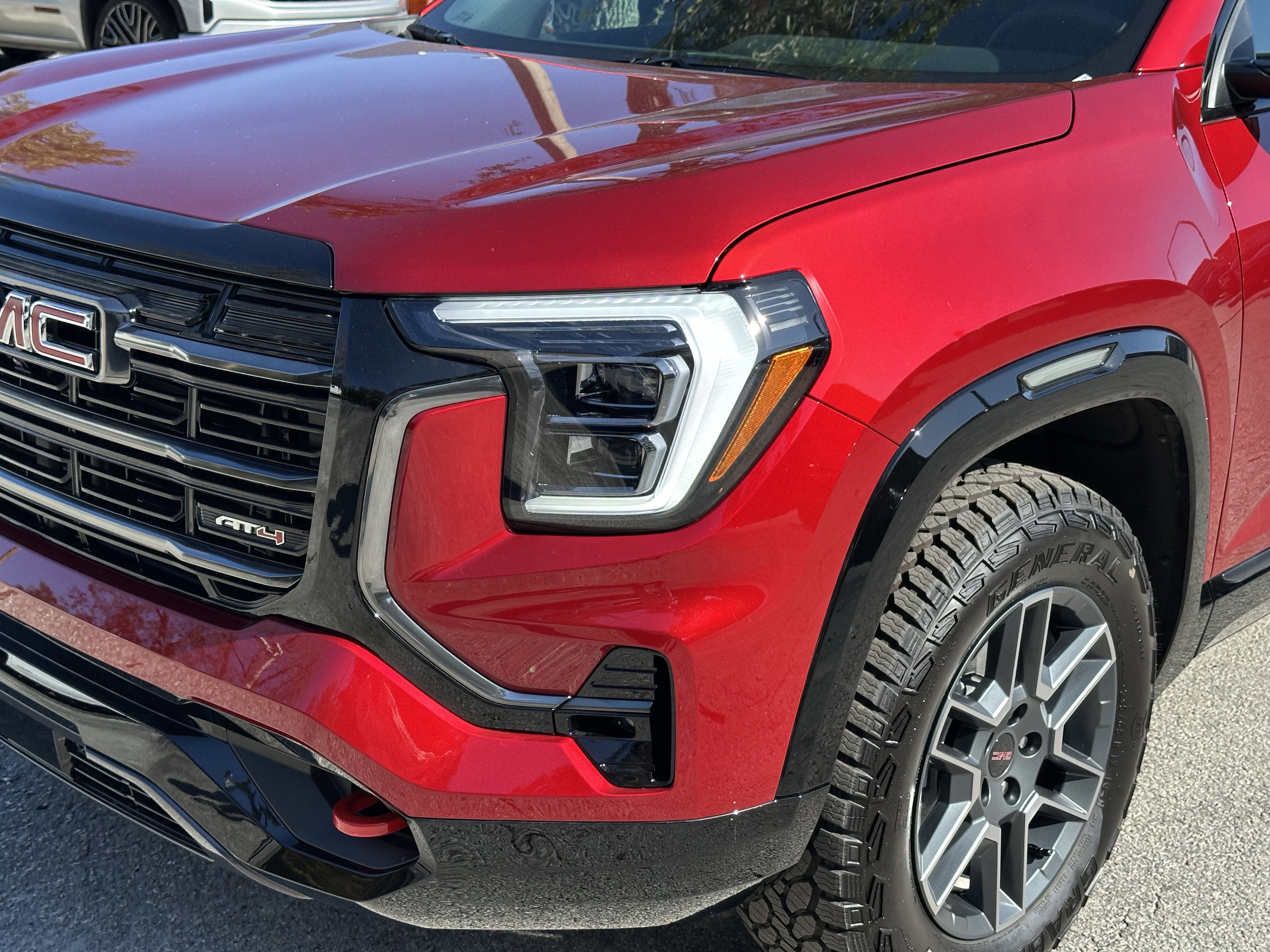 New 2026 GMC Terrain AT4 w/ Technology Package II AWD/4WD image 9