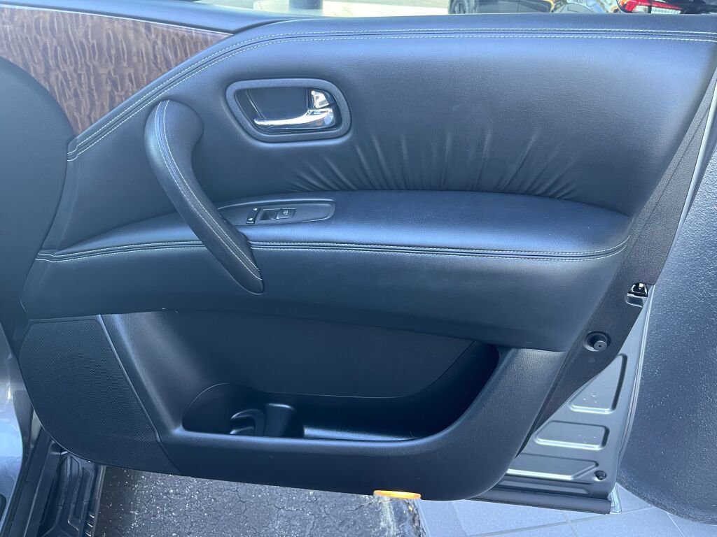 Used 2017 Nissan Armada Platinum image 30