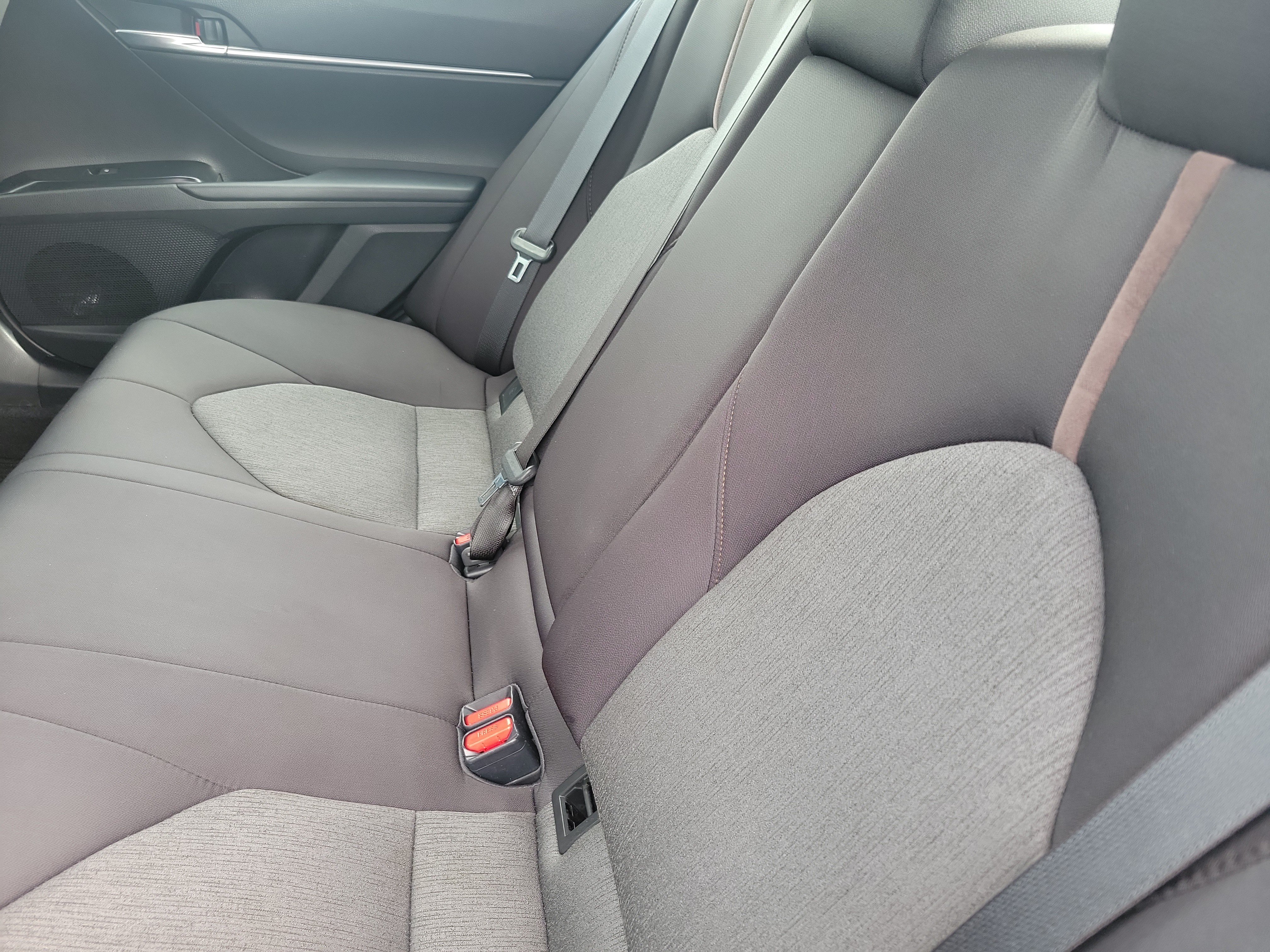 Certified 2019 Toyota Camry LE FWD image 4