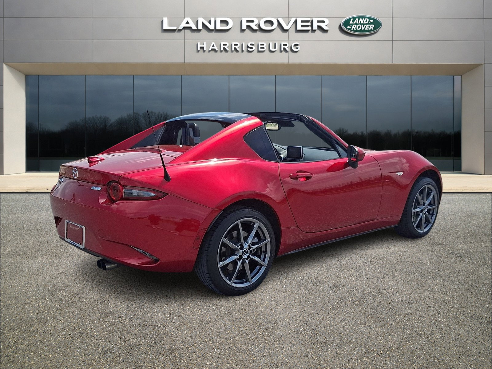 Used 2017 MAZDA MX-5 Miata RF Grand Touring RWD image 4