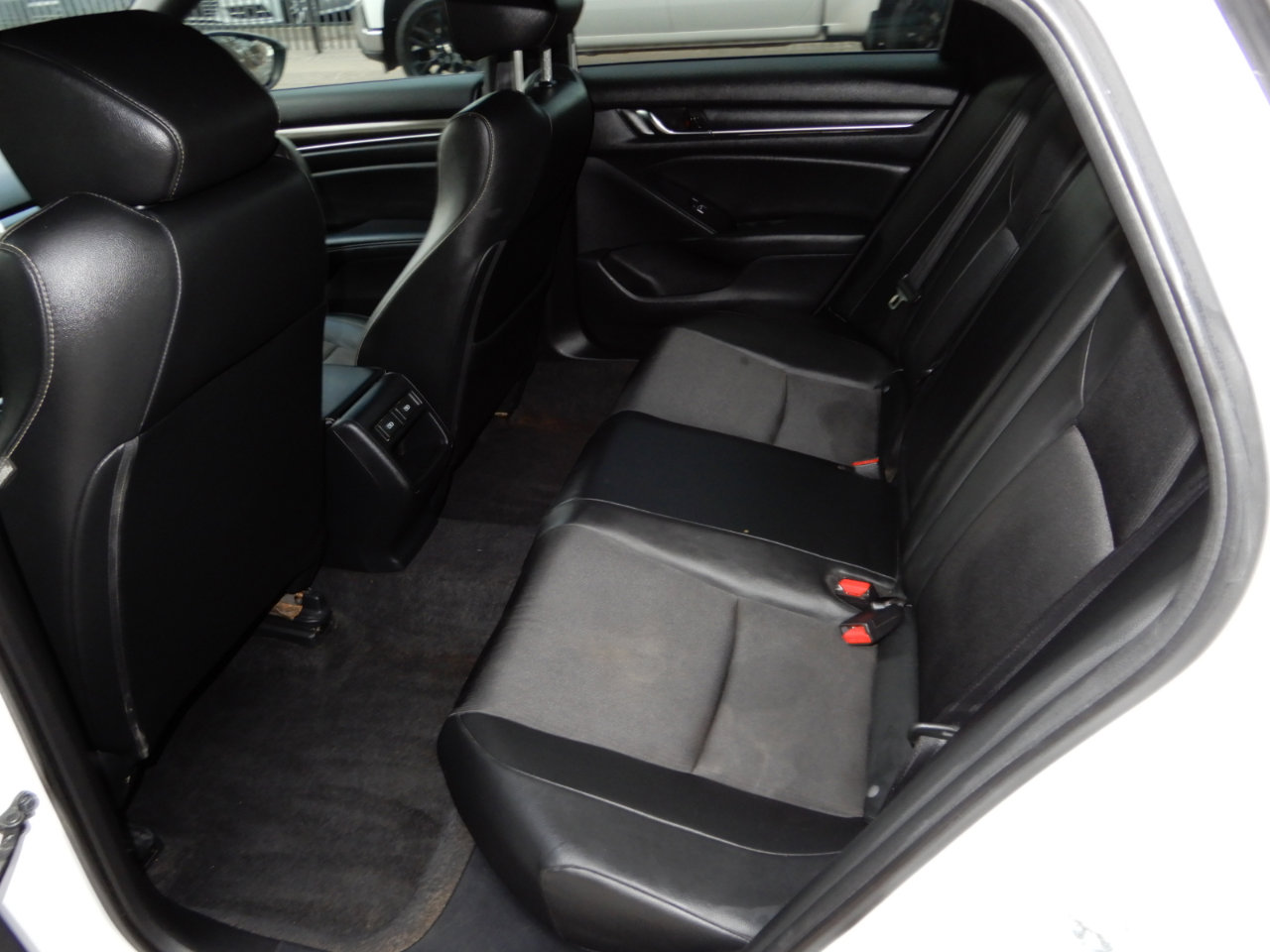 Used 2022 Honda Accord Sport image 9