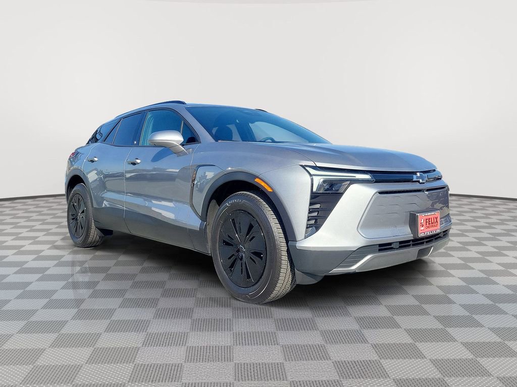 Used 2025 Chevrolet Blazer EV LT w/ Midnight/Sport Edition image 2