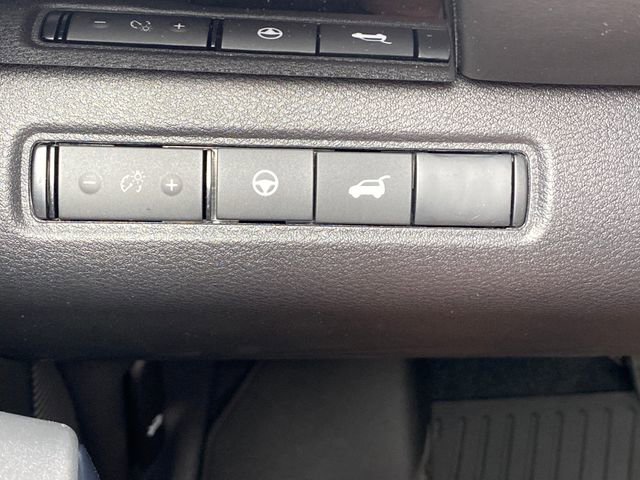 New 2026 Nissan Pathfinder SV AWD/4WD image 15