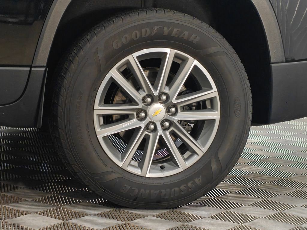 Used 2022 Chevrolet Traverse LT image 58