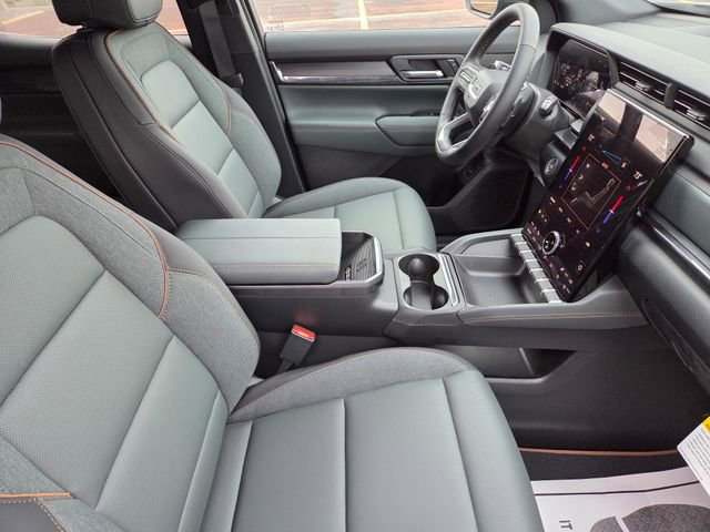 New 2026 GMC Terrain AT4 AWD/4WD image 32