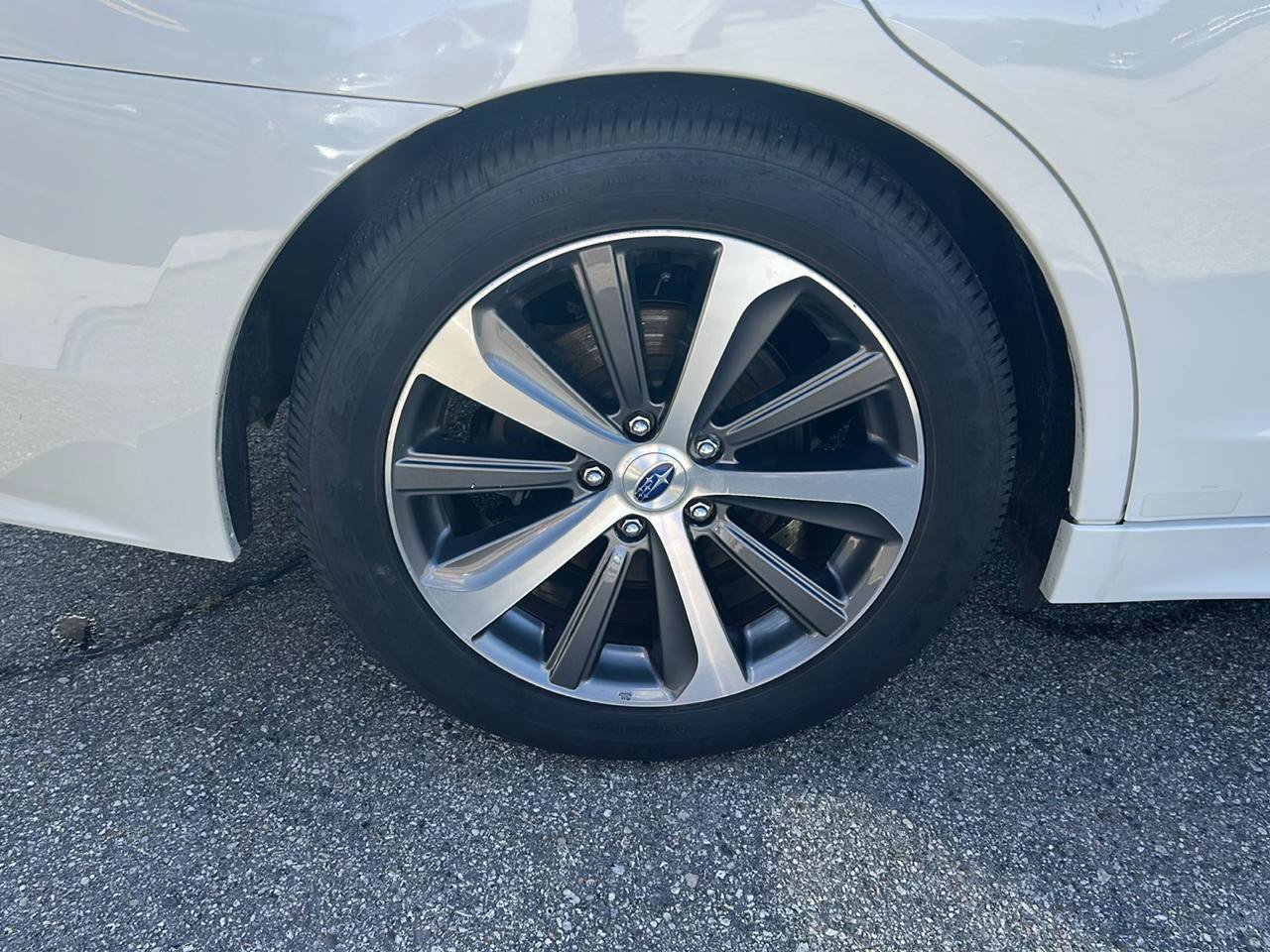 Used 2016 Subaru Legacy 3.6R Limited AWD/4WD image 33