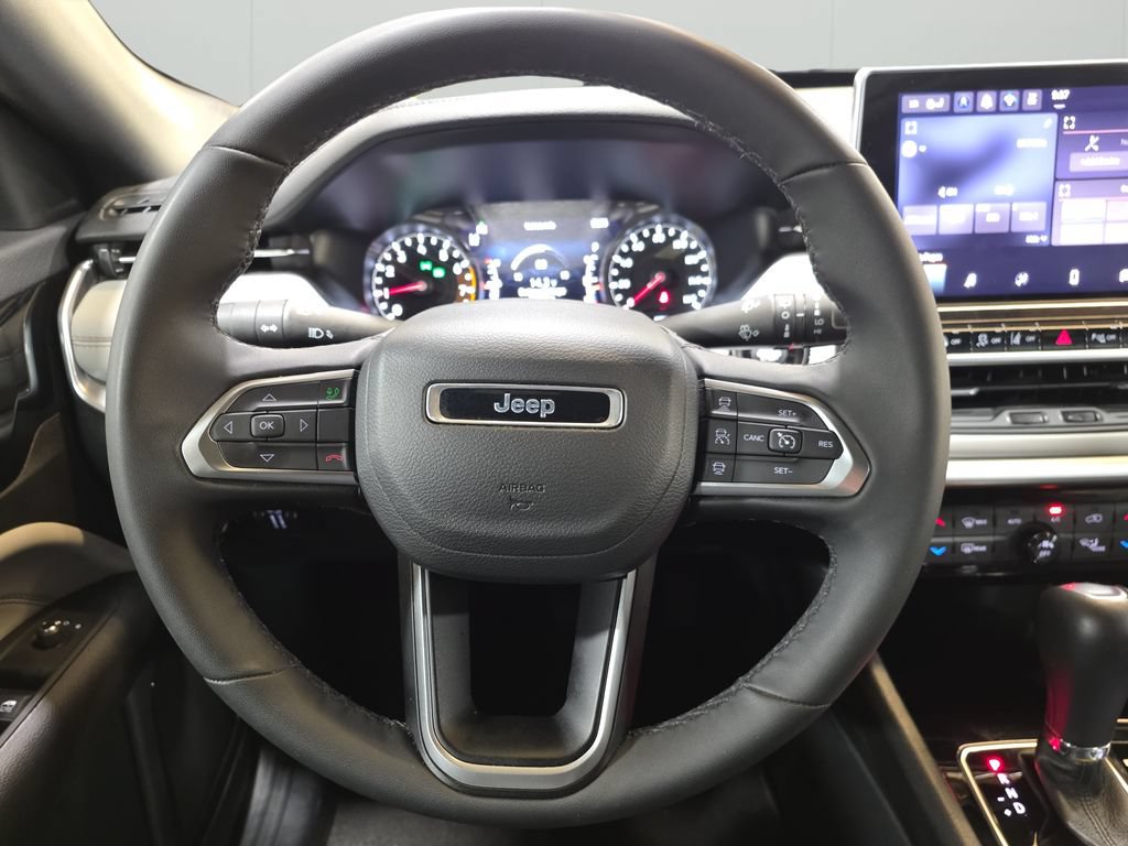 Certified 2026 Jeep Compass Limited AWD/4WD image 21