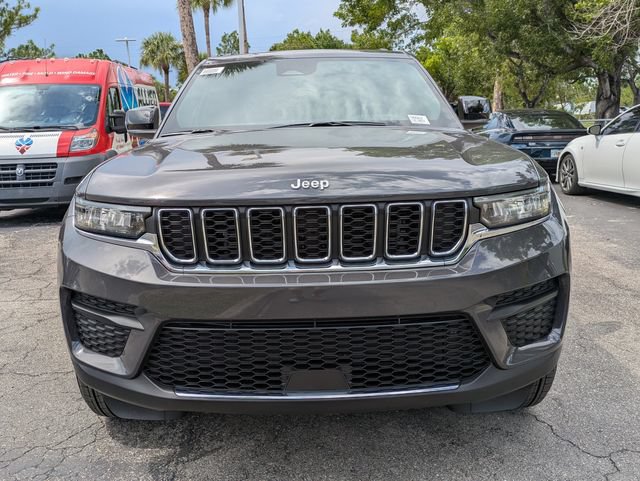 New 2026 Jeep Grand Cherokee Laredo X RWD image 7