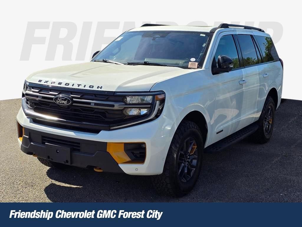 Used 2025 Ford Expedition Tremor image 1