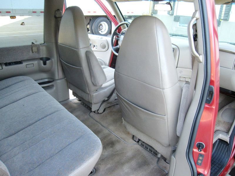 Used 1999 GMC Safari AWD image 30