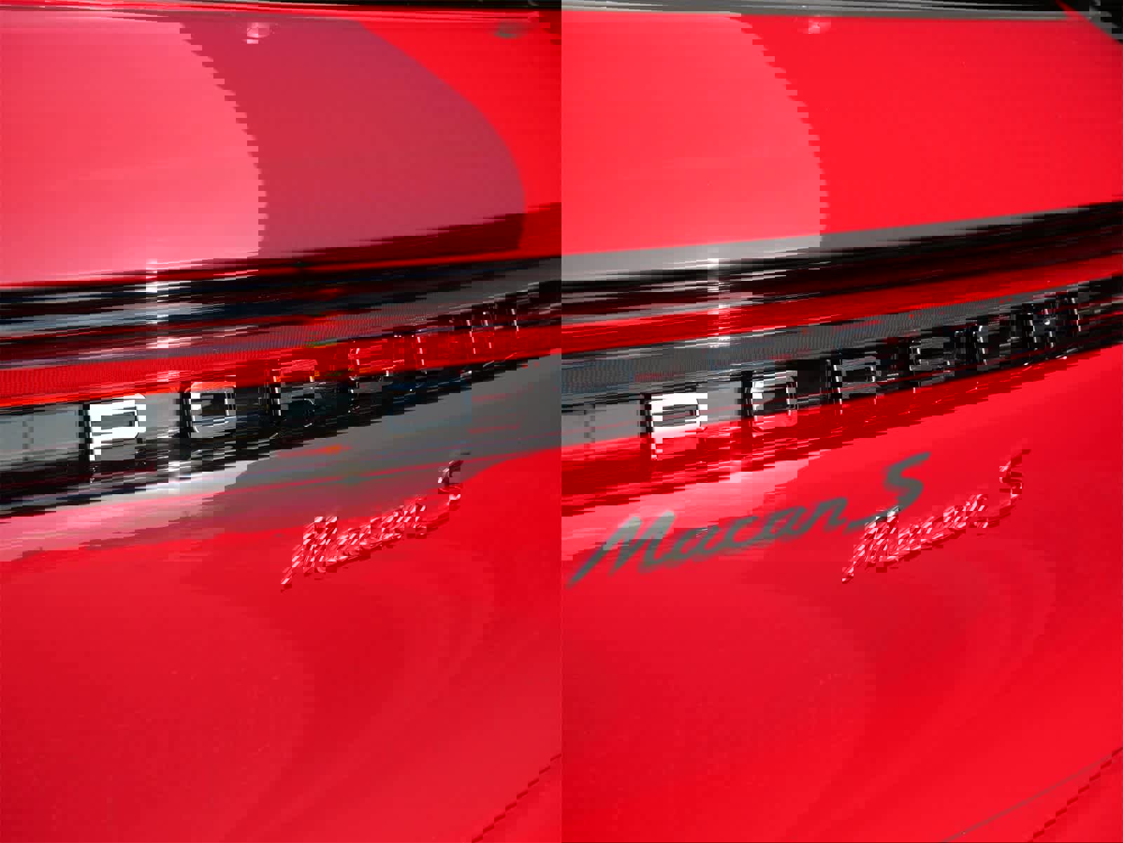 New 2025 Porsche Macan S image 24