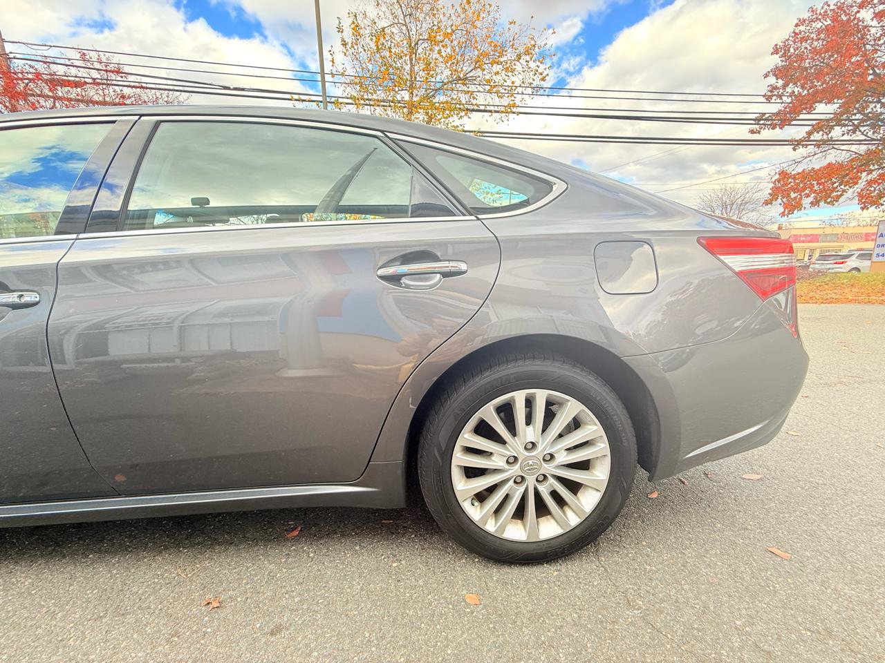 Used 2013 Toyota Avalon XLE Touring image 8
