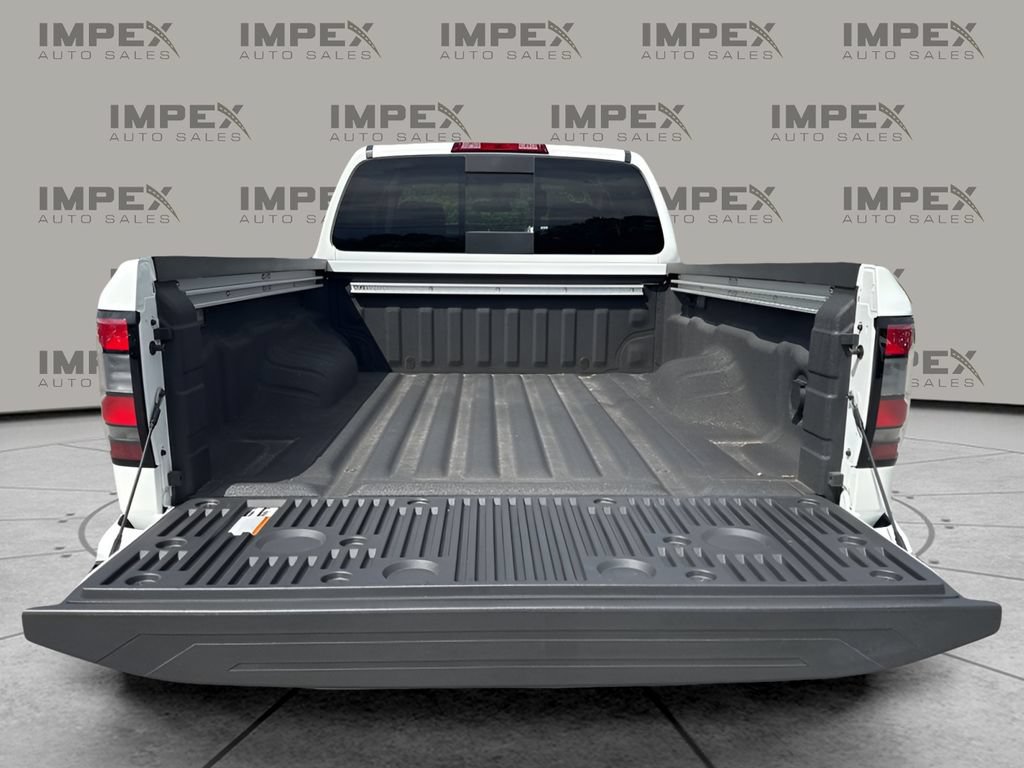 Used 2024 Nissan Frontier SV w/ SV Convenience Package RWD image 25