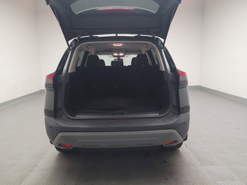 Used 2023 Nissan Rogue S image 29