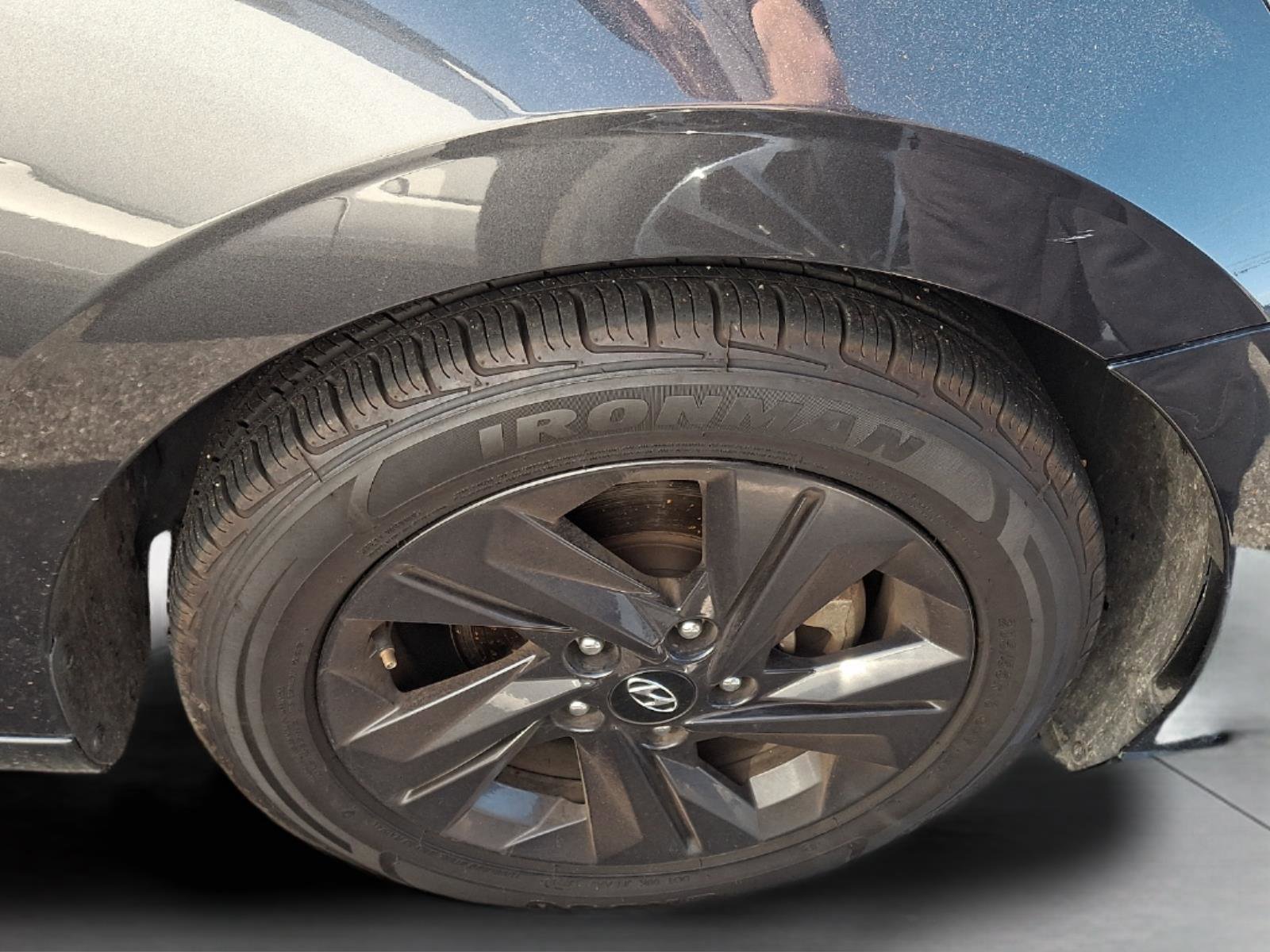Used 2023 Hyundai Elantra SEL FWD image 8