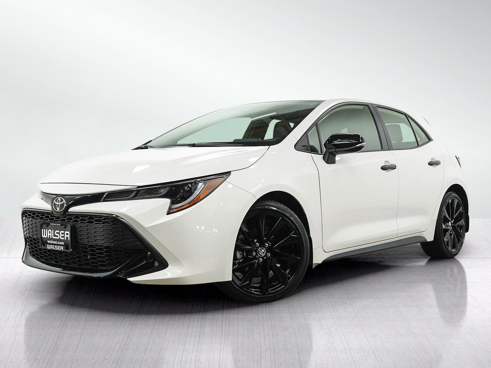 Used 2022 Toyota Corolla SE FWD image 1