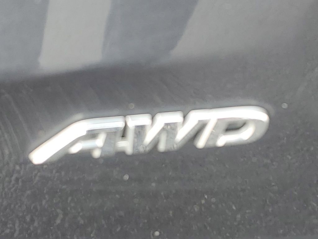 Used 2021 Toyota RAV4 XLE image 5