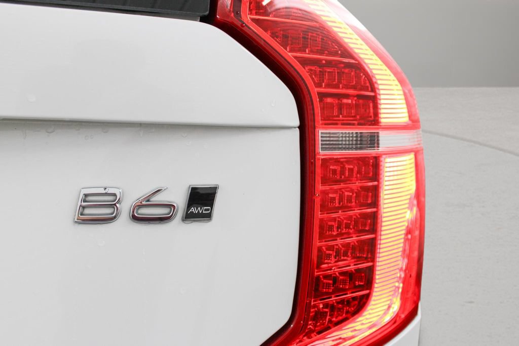 Certified 2024 Volvo XC90 B6 Plus w/ Protection Package Premier AWD/4WD image 34
