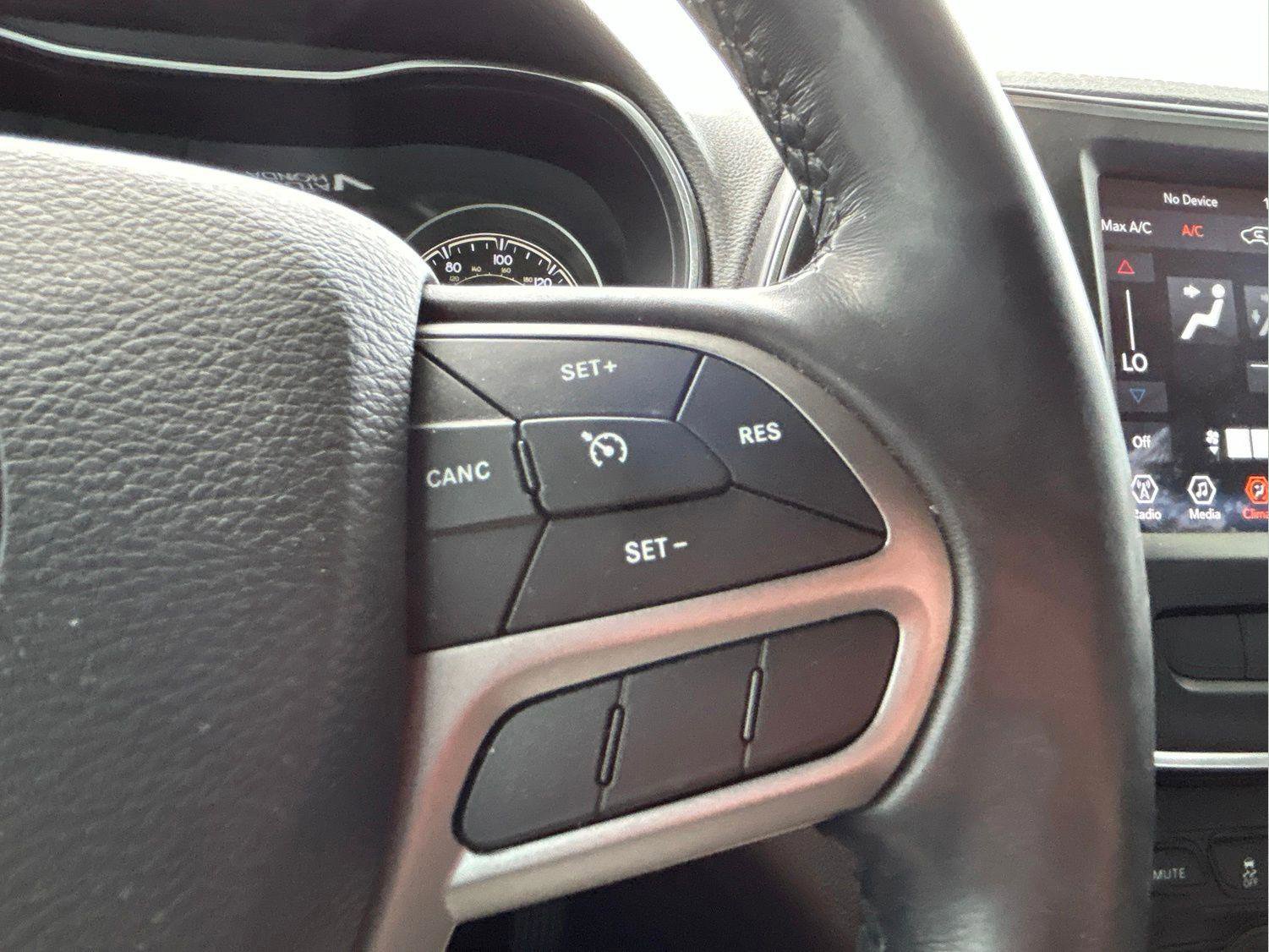 Certified 2021 Jeep Cherokee Latitude Lux w/ Comfort/Convenience Group FWD image 15
