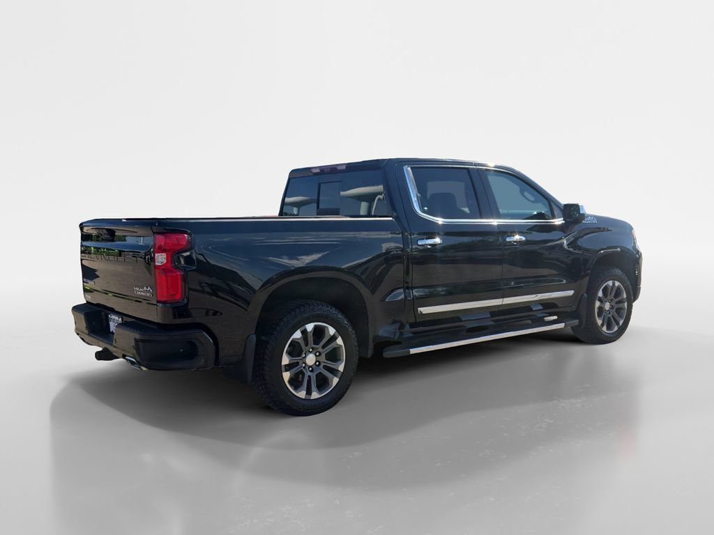 Used 2024 Chevrolet Silverado 1500 High Country w/ Technology Package AWD/4WD image 6