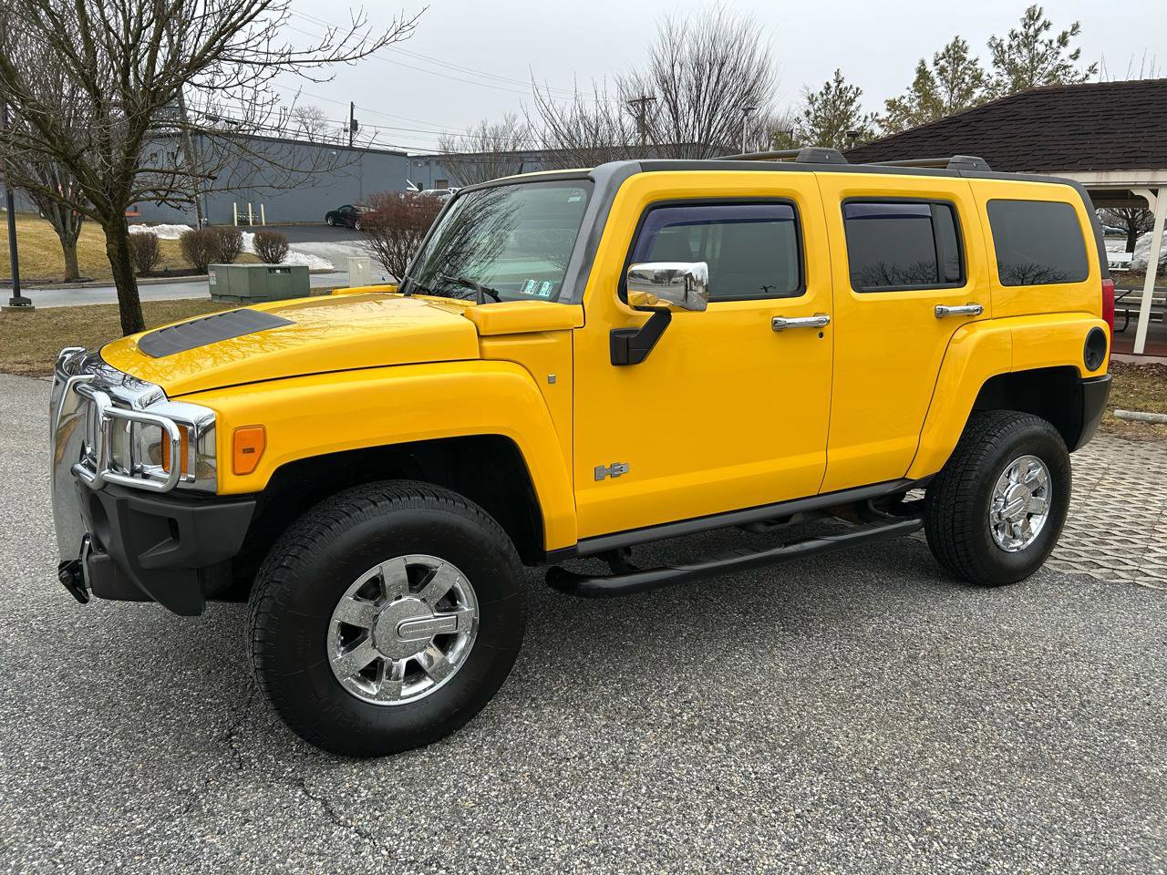 Used 2007 HUMMER H3 Adventure image 9