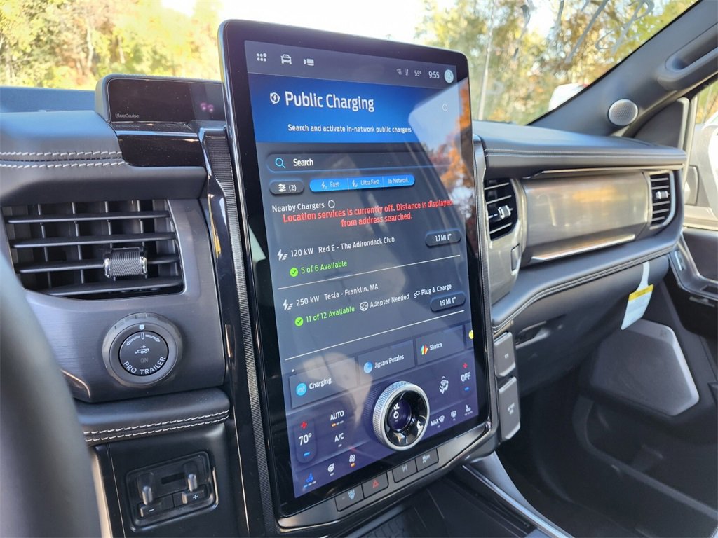 Used 2023 Ford F150 Lightning Platinum image 21