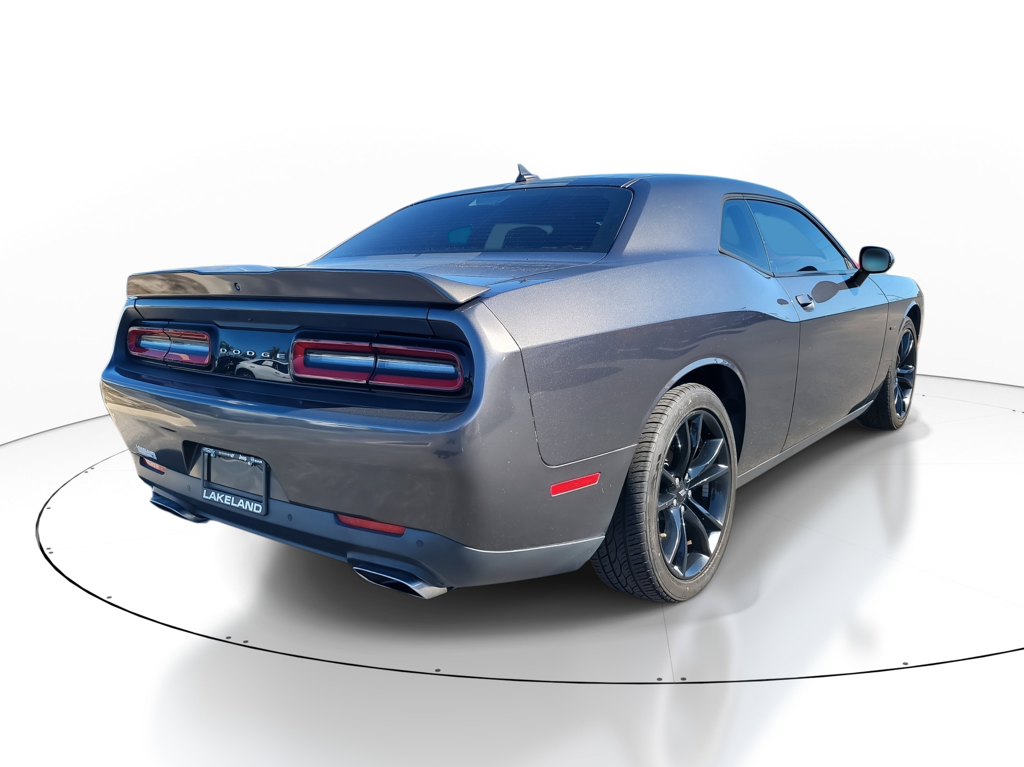 Used 2017 Dodge Challenger R/T Plus image 4