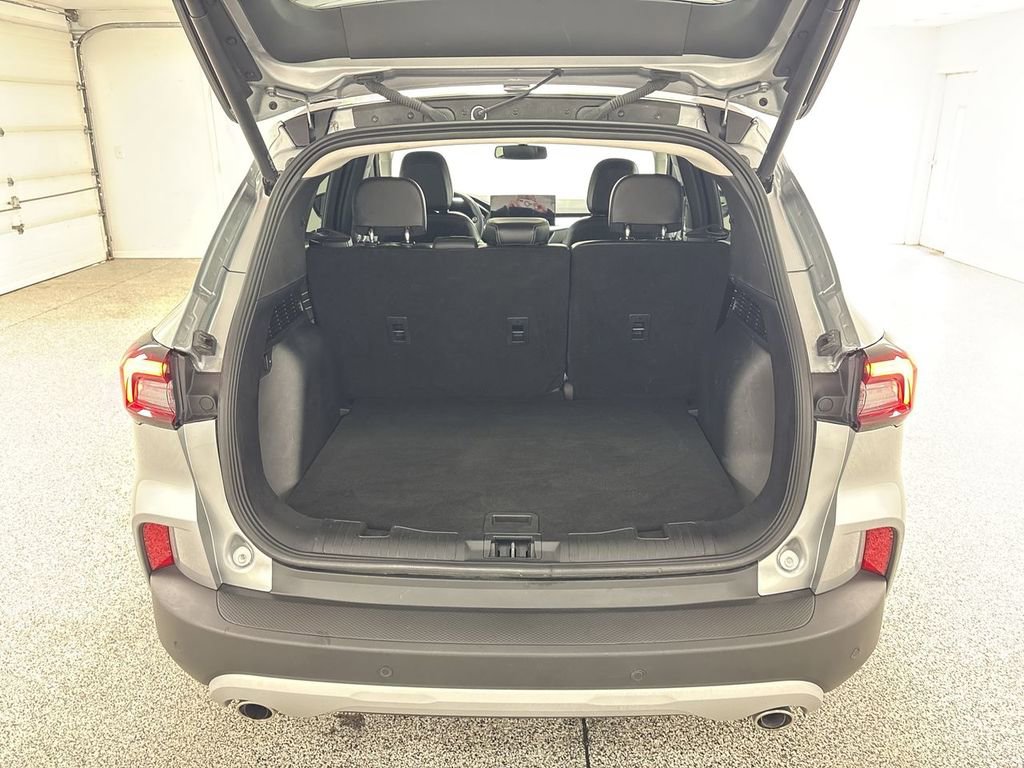 Used 2024 Ford Escape Platinum image 26
