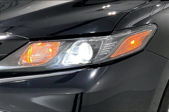 Used 2022 Toyota Camry SE FWD image 37