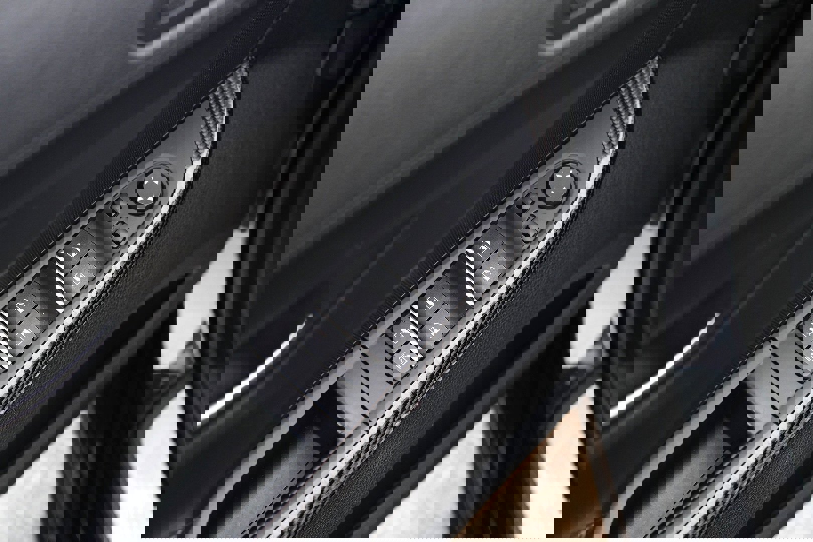 Used 2014 BMW M6 Gran Coupe image 34