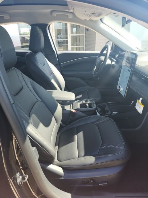 New 2025 Ford Mustang Mach-E Premium w/ Sport Appearance Package image 15