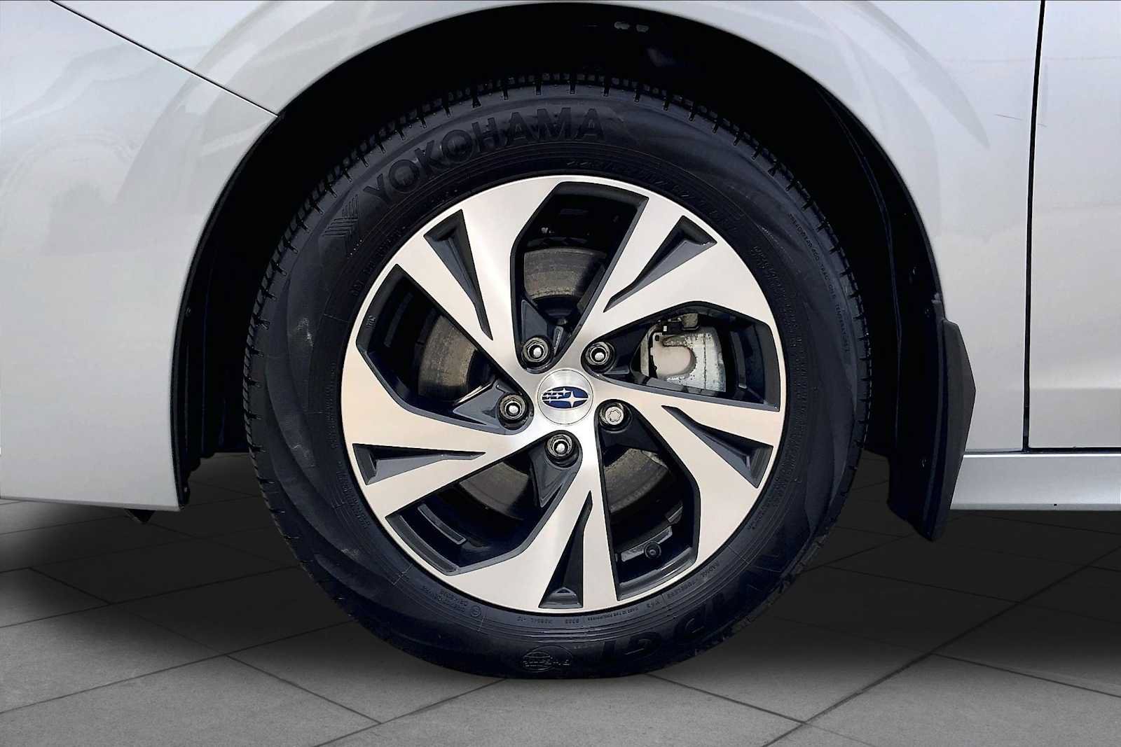 Certified 2025 Subaru Legacy Premium AWD/4WD image 11