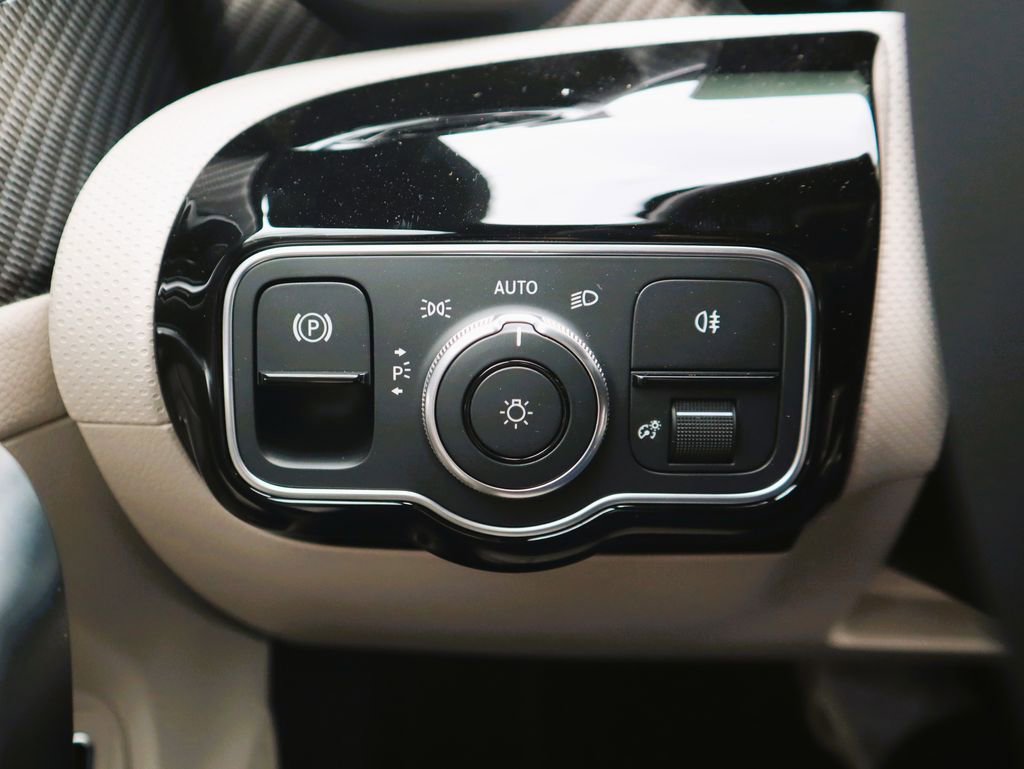 New 2026 Mercedes-Benz CLA 250 4MATIC image 23