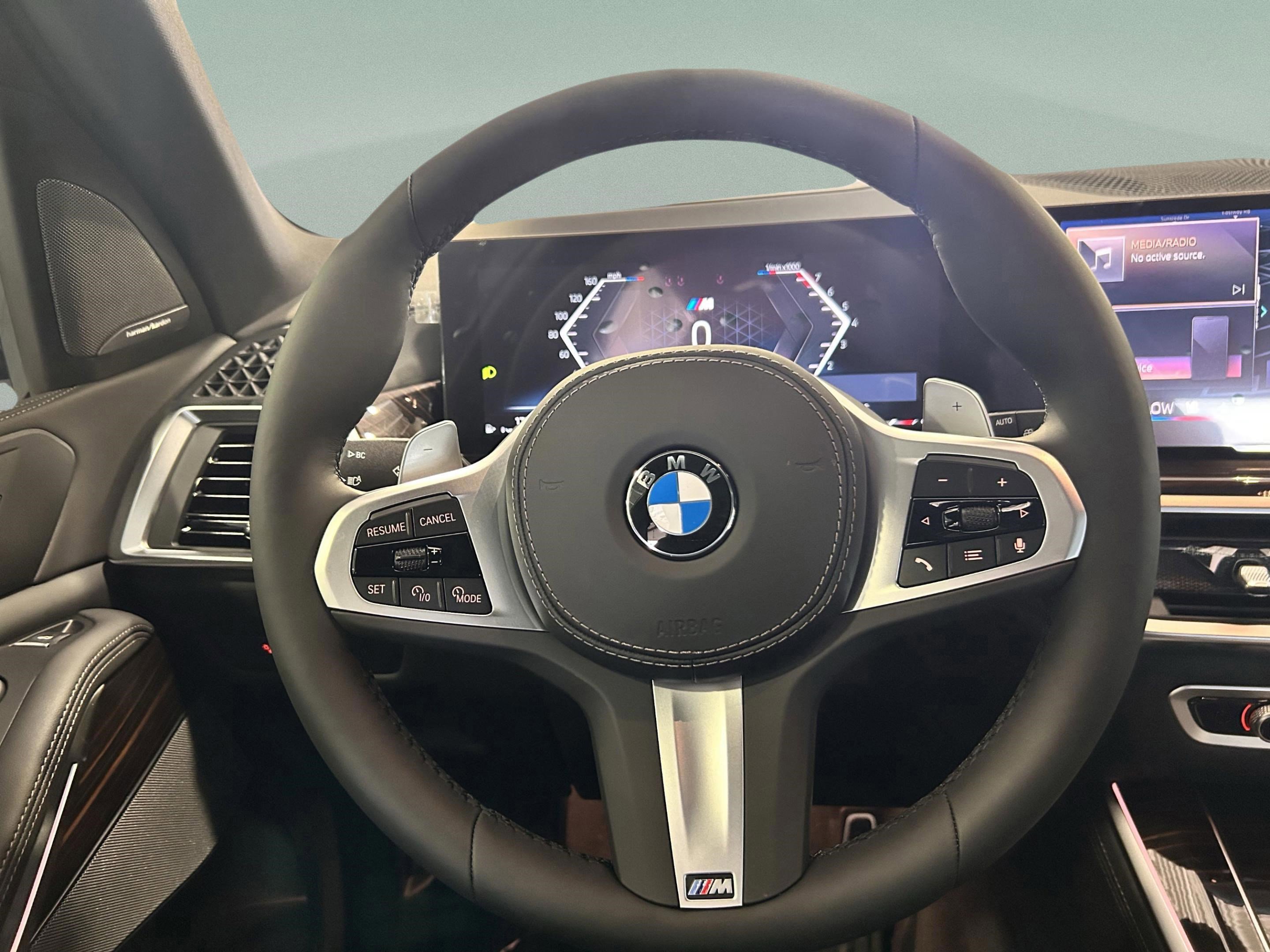 Used 2026 BMW X5 xDrive40i w/ M Sport Package image 9