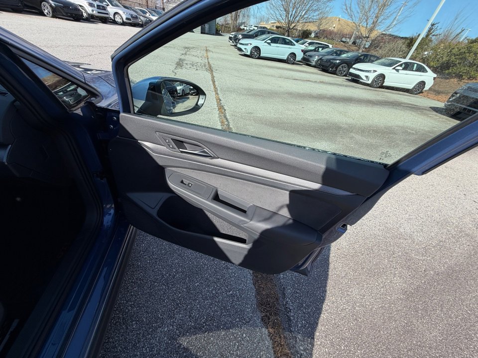 New 2026 Volkswagen Golf SE image 31