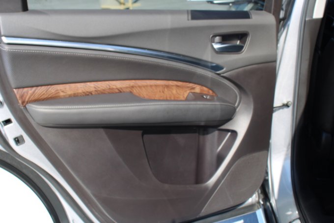 Used 2020 Acura MDX SH-AWD w/ Technology Package image 12